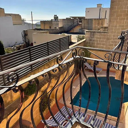 Ta Carmen With Pool 3* Qala