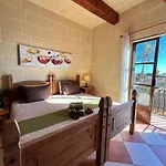 Ta Carmen With Pool Pensionat 3*