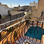 Ta Carmen With Pool 3* Qala
