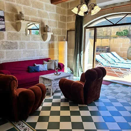 Ta Carmen With Pool Qala